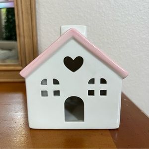 Valentine’s Day house